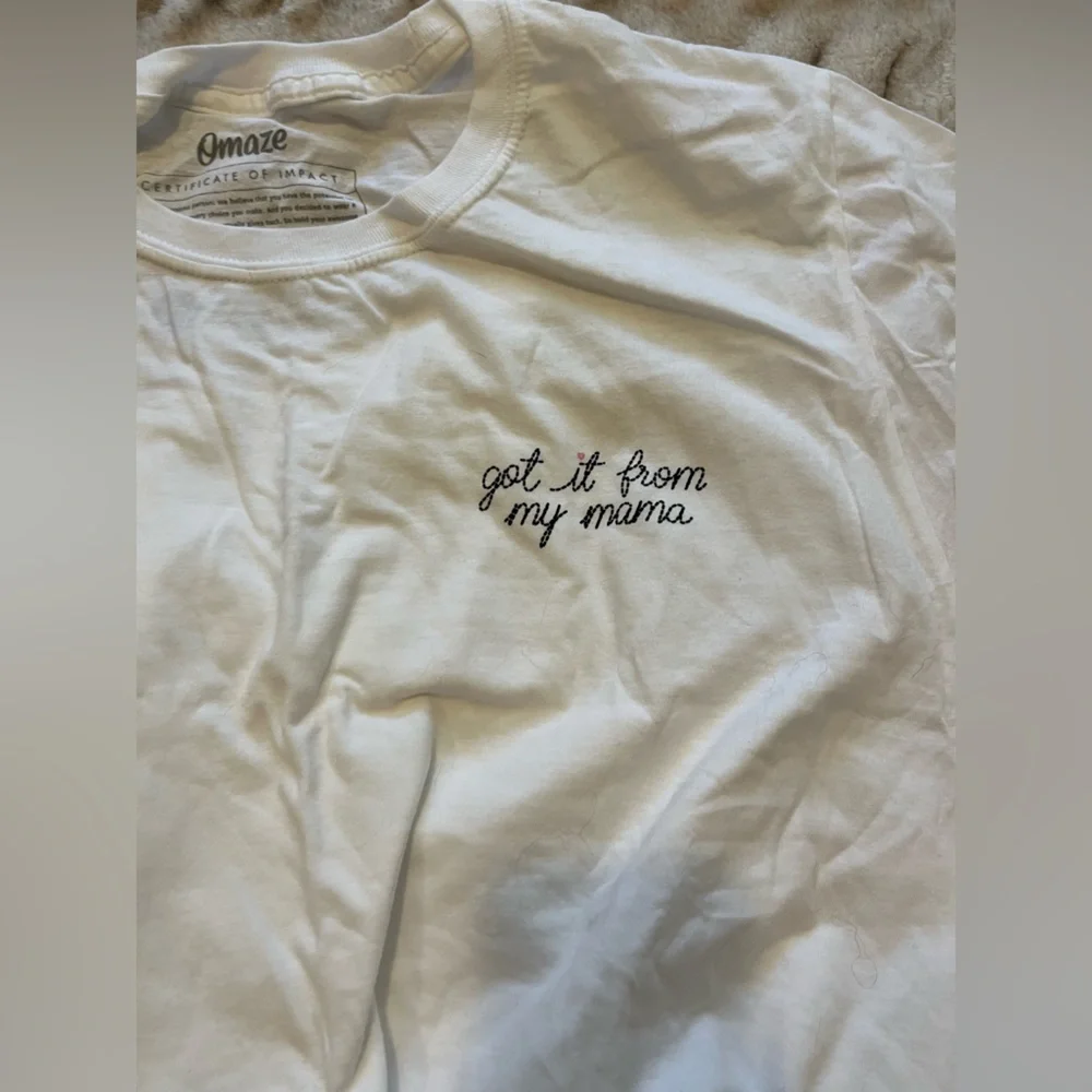 Omaze Women's Graphic Tee - Picture 3 of 5